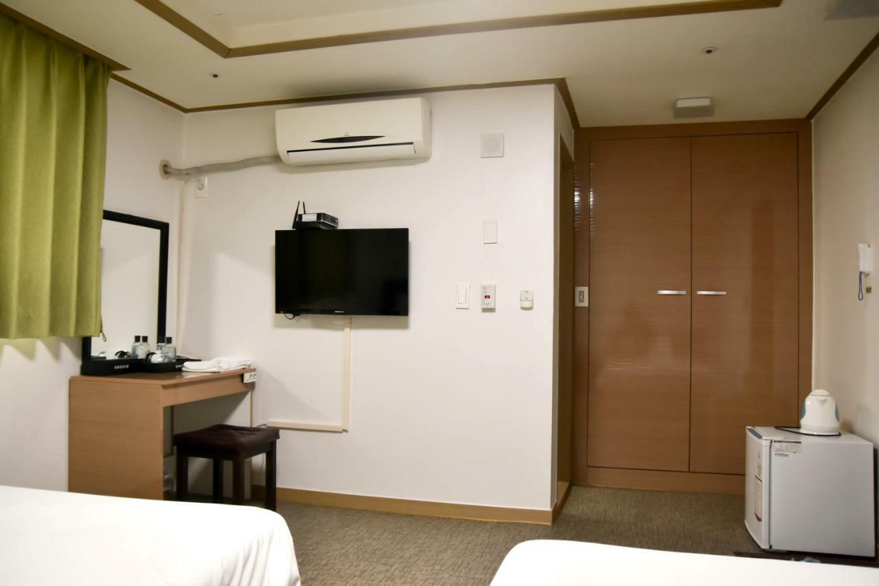 โรงแรมโอลเล ทัวริสต์ เมืองเชจู ภายนอก รูปภาพ